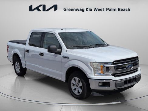 Used 2018 Ford F150 XLT image 2