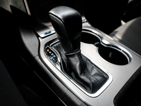 Used 2021 Jeep Grand Cherokee Freedom Edition image 26