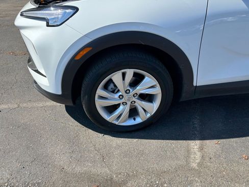 Used 2025 Buick Encore GX Preferred FWD image 29