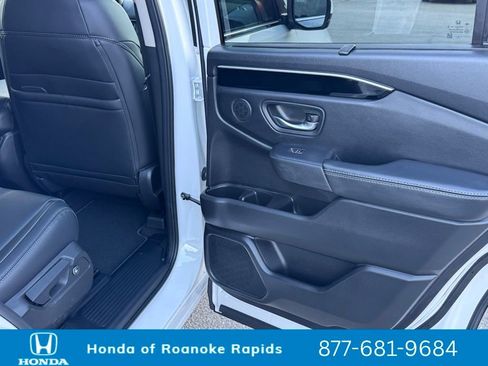 New 2025 Honda Pilot EX-L image 29