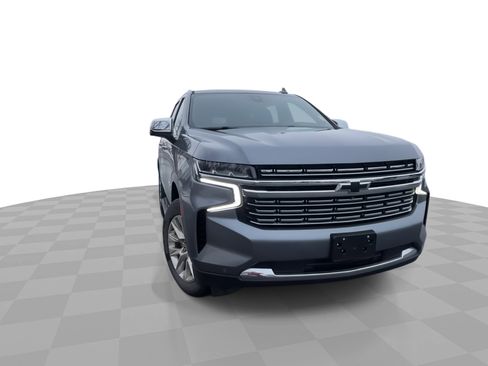 Used 2021 Chevrolet Tahoe Premier w/ Premium Package image 3