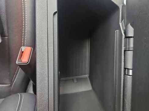 Used 2024 Chevrolet Equinox EV RS FWD image 25