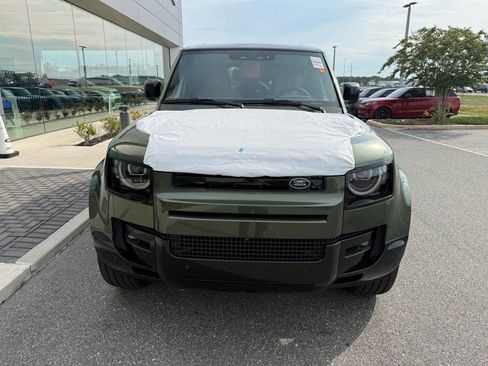 New 2026 Land Rover Defender 110 X-Dynamic SE AWD/4WD image 2