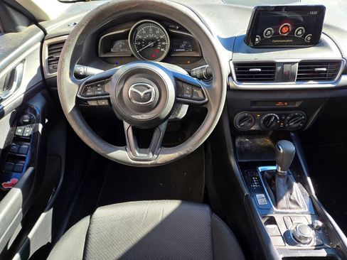 Used 2018 MAZDA MAZDA3 Sport image 7