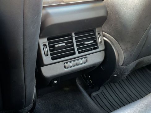 Used 2020 Land Rover Range Rover Evoque R-Dynamic SE image 27