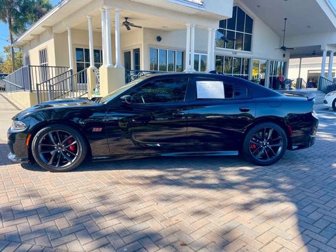 Used 2019 Dodge Charger Scat Pack w/ Plus Group image 2
