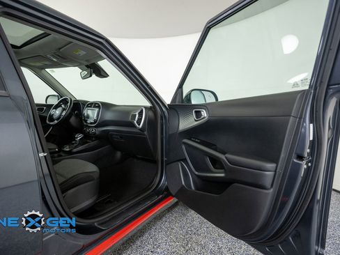 Used 2020 Kia Soul GT-Line w/ GT 2.0L Power Sunroof Package FWD image 36
