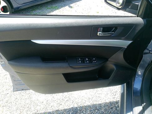 Used 2014 Subaru Legacy 2.5i Premium AWD/4WD image 14