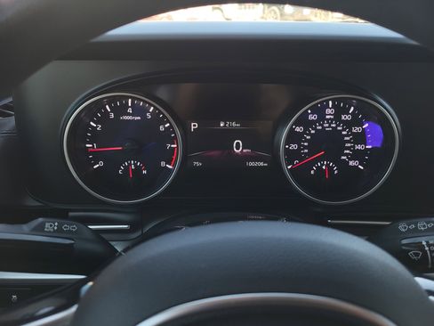 Used 2022 Kia Carnival LX image 22