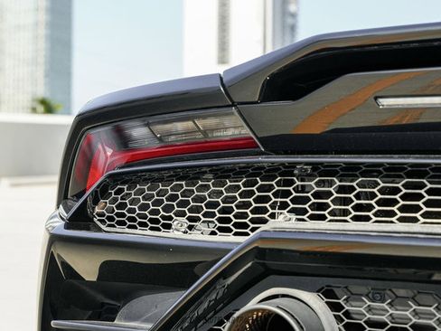 Used 2020 Lamborghini Huracan EVO AWD/4WD image 58
