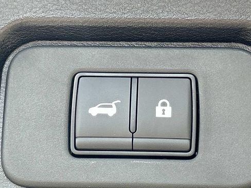 New 2026 Nissan Rogue SV FWD image 13