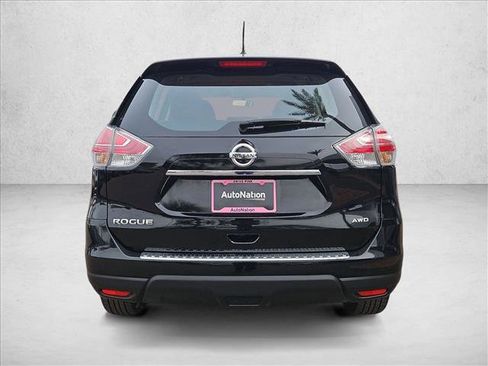 Used 2015 Nissan Rogue S image 7