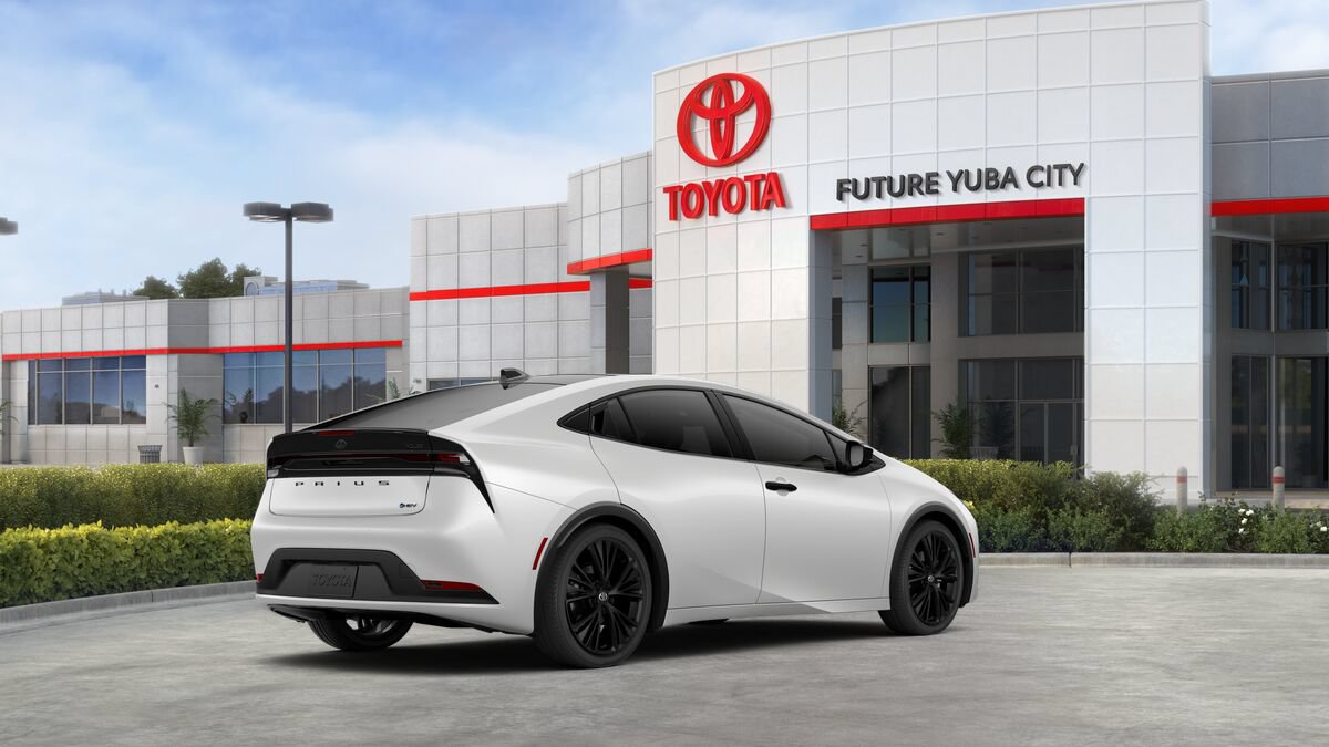 New 2027 Toyota Prius FWD image 12
