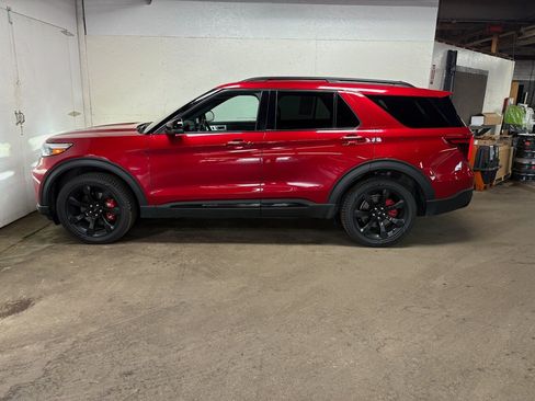 Used 2023 Ford Explorer ST w/ Equipment Group 401A AWD/4WD image 6