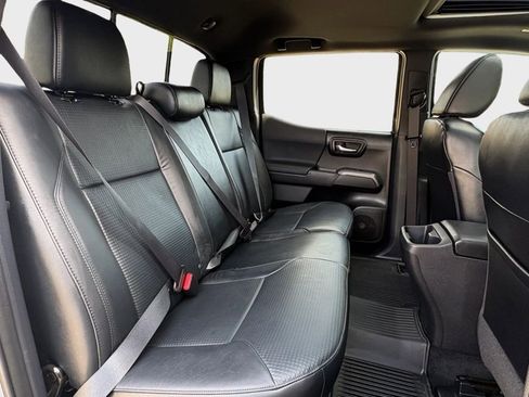 Used 2021 Toyota Tacoma TRD Sport w/ TRD Premium Sport Package image 22