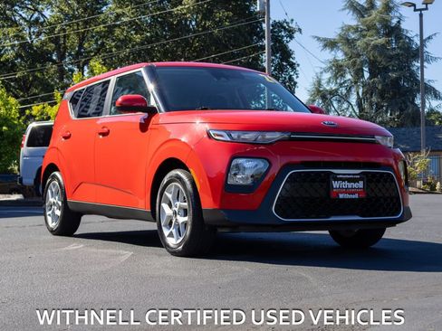 Used 2020 Kia Soul S FWD image 2