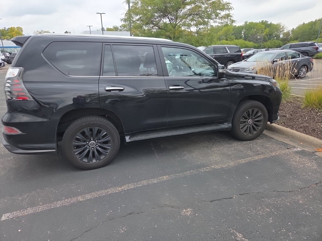 Used 2023 Lexus GX 460 Premium w/ Accessory Package AWD/4WD image 15