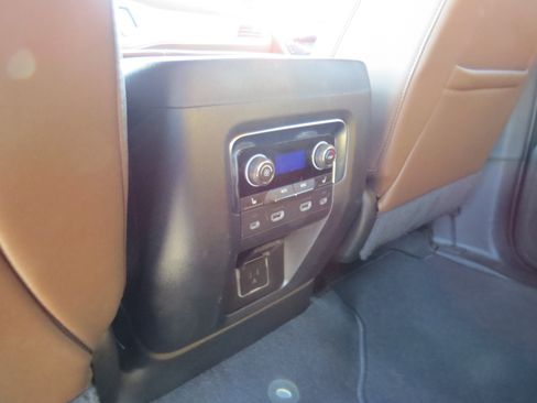 Used 2024 Chevrolet Tahoe High Country w/ Advanced Technology Package image 16