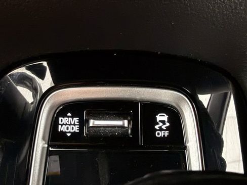 Used 2023 Toyota Corolla SE FWD image 20