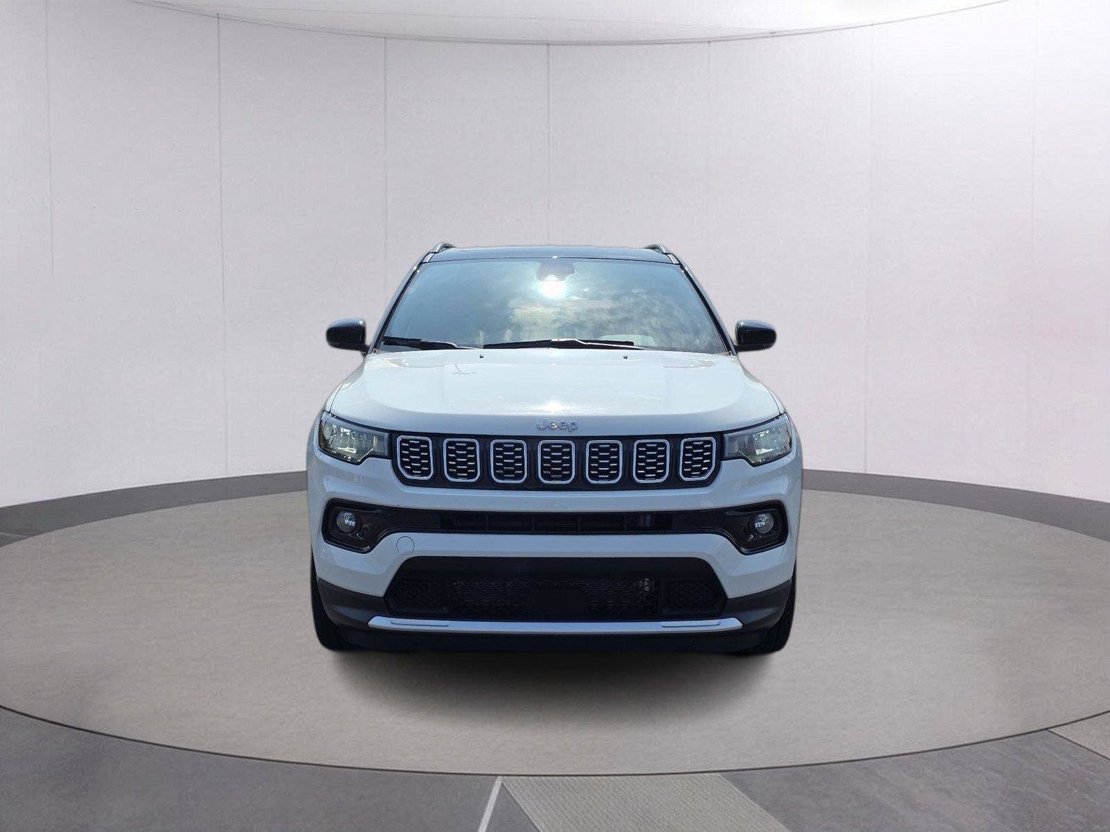 Certified 2025 Jeep Compass Limited AWD/4WD image 2