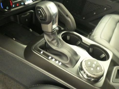 New 2026 Ford Bronco Outer Banks w/ Sasquatch Package AWD/4WD image 17