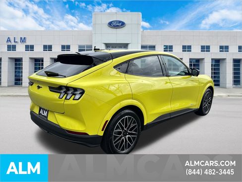 Certified 2025 Ford Mustang Mach-E Premium image 5