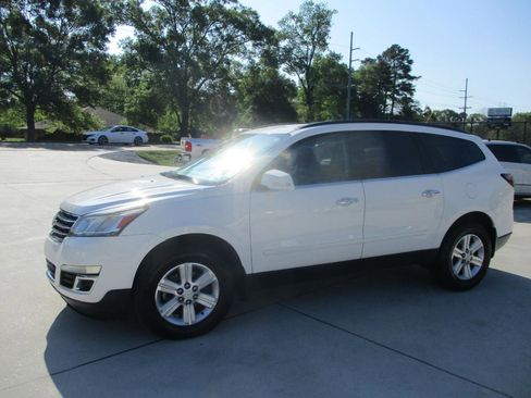 Used 2014 Chevrolet Traverse LT image 7