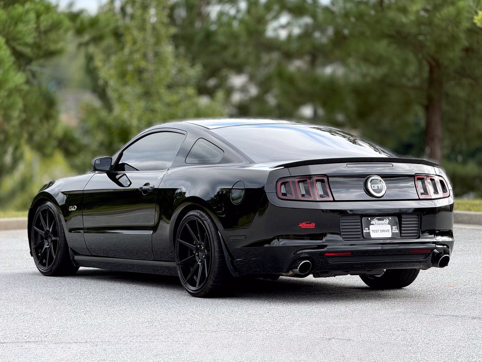 Used 2014 Ford Mustang GT RWD image 10