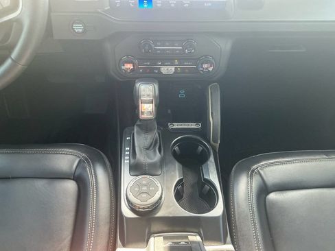 Used 2025 Ford Bronco Badlands AWD/4WD image 20