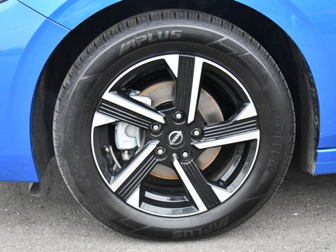 Used 2024 Nissan Sentra SV image 12