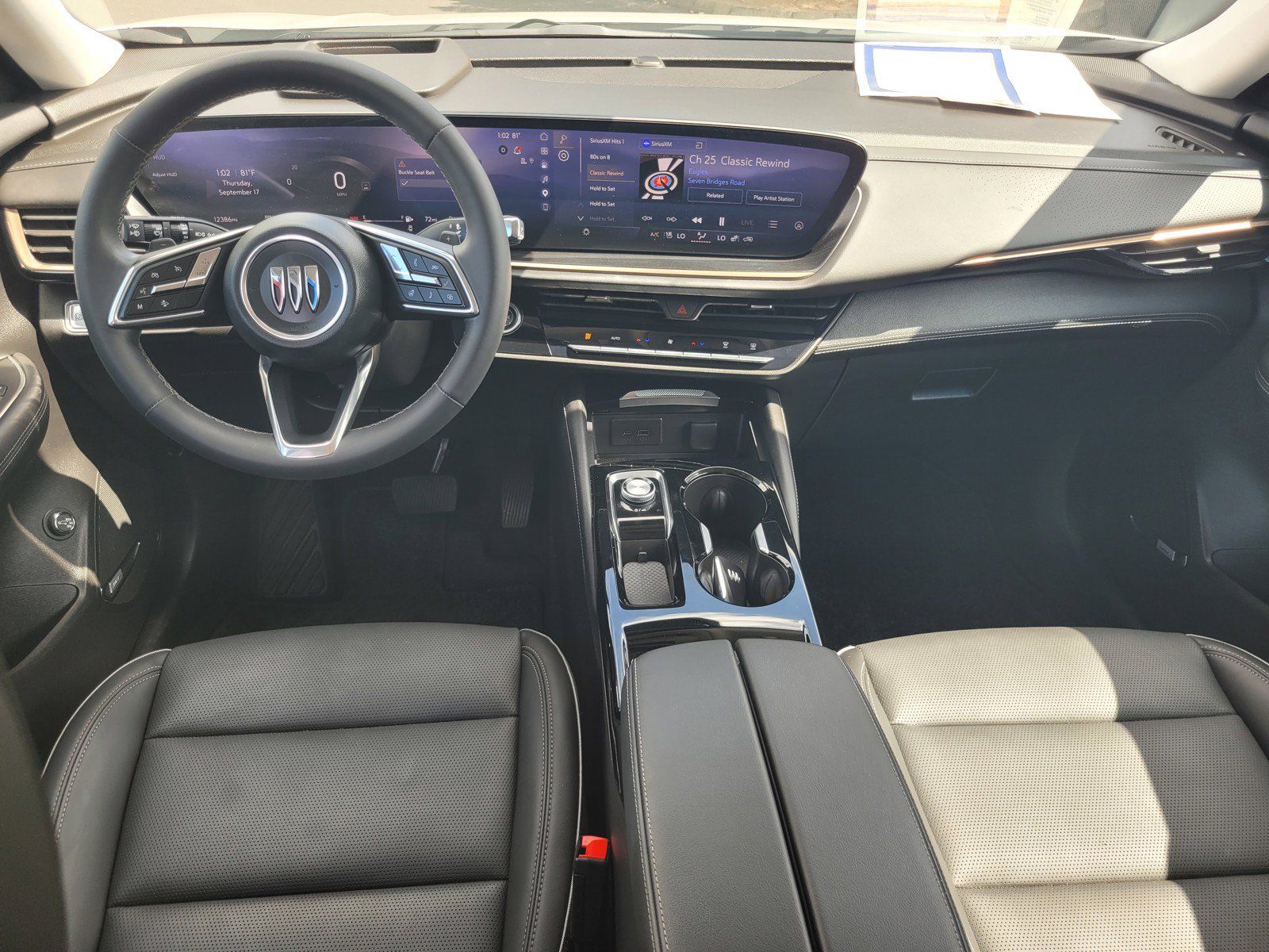 Used 2024 Buick Envision Avenir AWD/4WD image 13