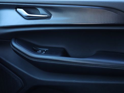 Used 2023 Jeep Grand Cherokee Laredo image 19