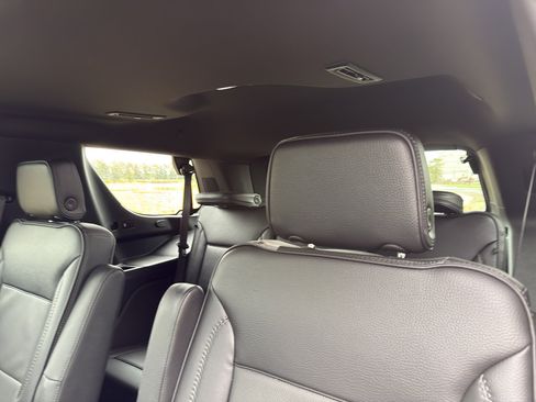 Used 2024 GMC Yukon Denali image 11