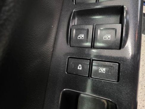 Used 2015 Chevrolet Colorado LT w/ Luxury Package RWD image 37