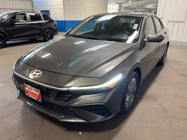 Used 2024 Hyundai Elantra SEL FWD image 7