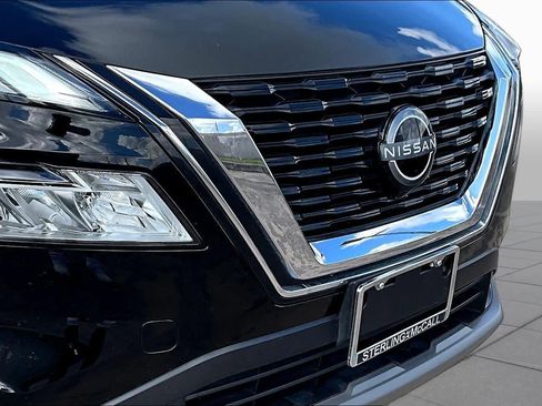 Certified 2023 Nissan Rogue SV FWD image 29