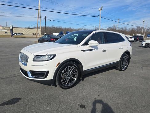Used 2019 Lincoln Nautilus Reserve image 2