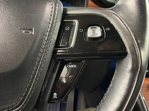 Used 2020 Lincoln Aviator Reserve w/ Equipment Group 202A AWD/4WD image 19