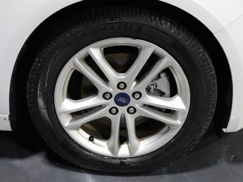 Used 2018 Ford Fusion SE w/ Fusion SE Technology Package FWD image 37
