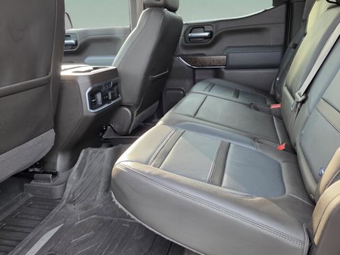 Used 2020 GMC Sierra 1500 Denali w/ Denali Ultimate Package AWD/4WD image 9