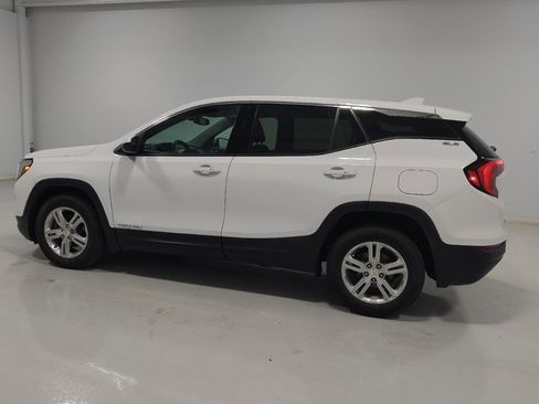 Used 2019 GMC Terrain SLE w/ LPO, Floor Liner Package FWD image 3