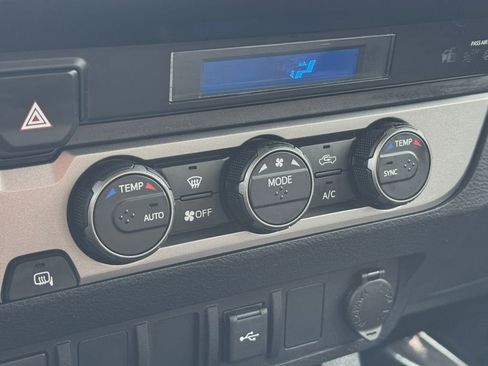 Certified 2021 Toyota Tacoma SR AWD/4WD image 23