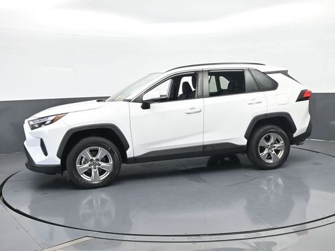 Used 2023 Toyota RAV4 XLE image 2