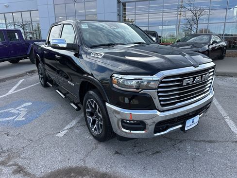 Used 2025 RAM 1500 Laramie image 3
