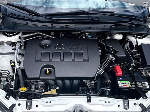 Used 2014 Toyota Corolla LE FWD image 31