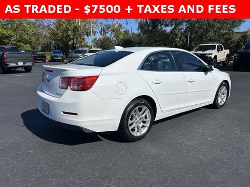 Used 2015 Chevrolet Malibu LT w/ Power Convenience Package image 5