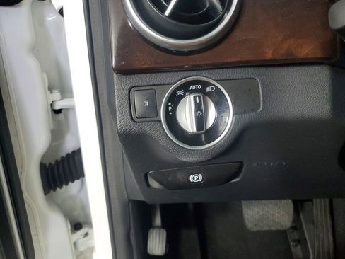 Used 2015 Mercedes-Benz GLK 350 2WD image 25