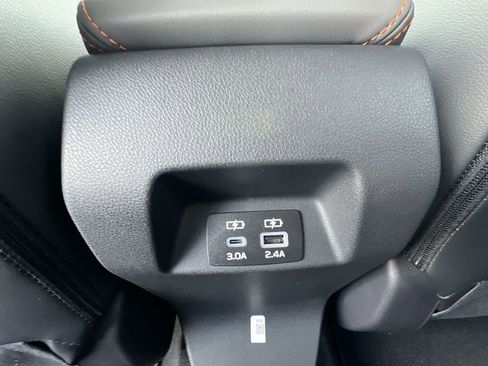 Certified 2025 Subaru Crosstrek 2.5i Limited w/ Crosstrek Mirror Package image 22