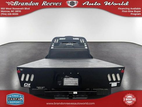 Used 2024 RAM 5500 Tradesman w/ Chrome Appearance Group AWD/4WD image 7