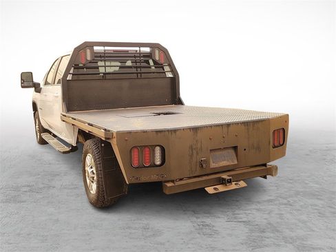 Used 2024 Chevrolet Silverado 2500 LT w/ Convenience Package image 8